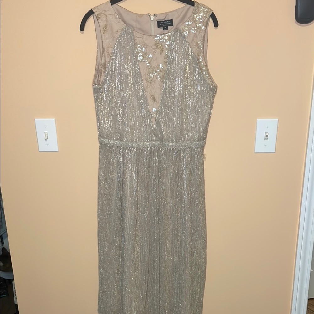 Elegant Beige Sleeveless Dress